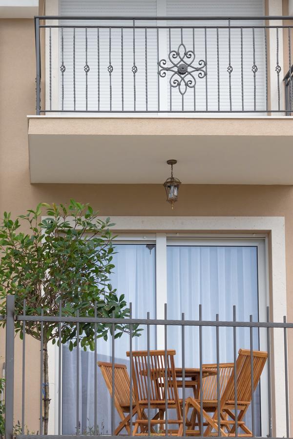 Apartment Soleada Vida Herceg Novi Esterno foto