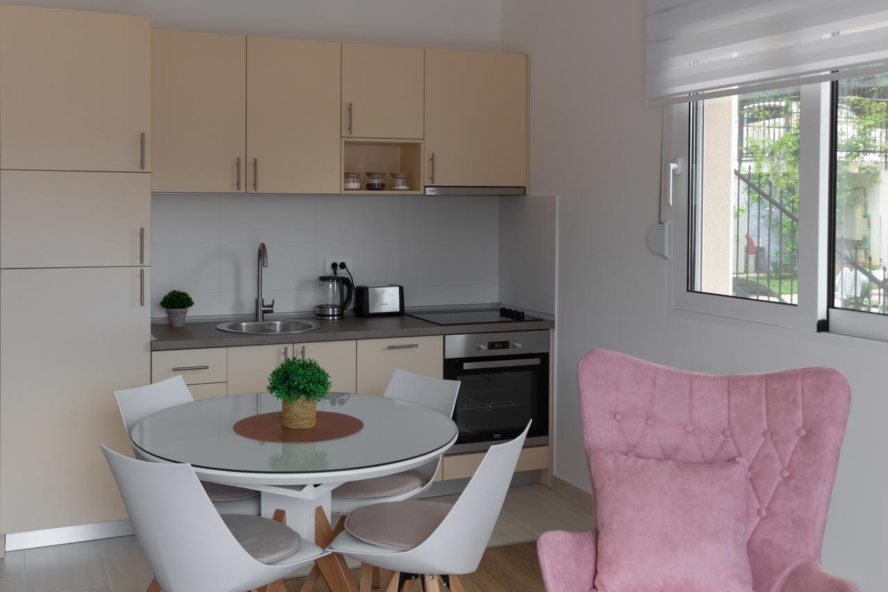 Apartment Soleada Vida Herceg Novi Esterno foto